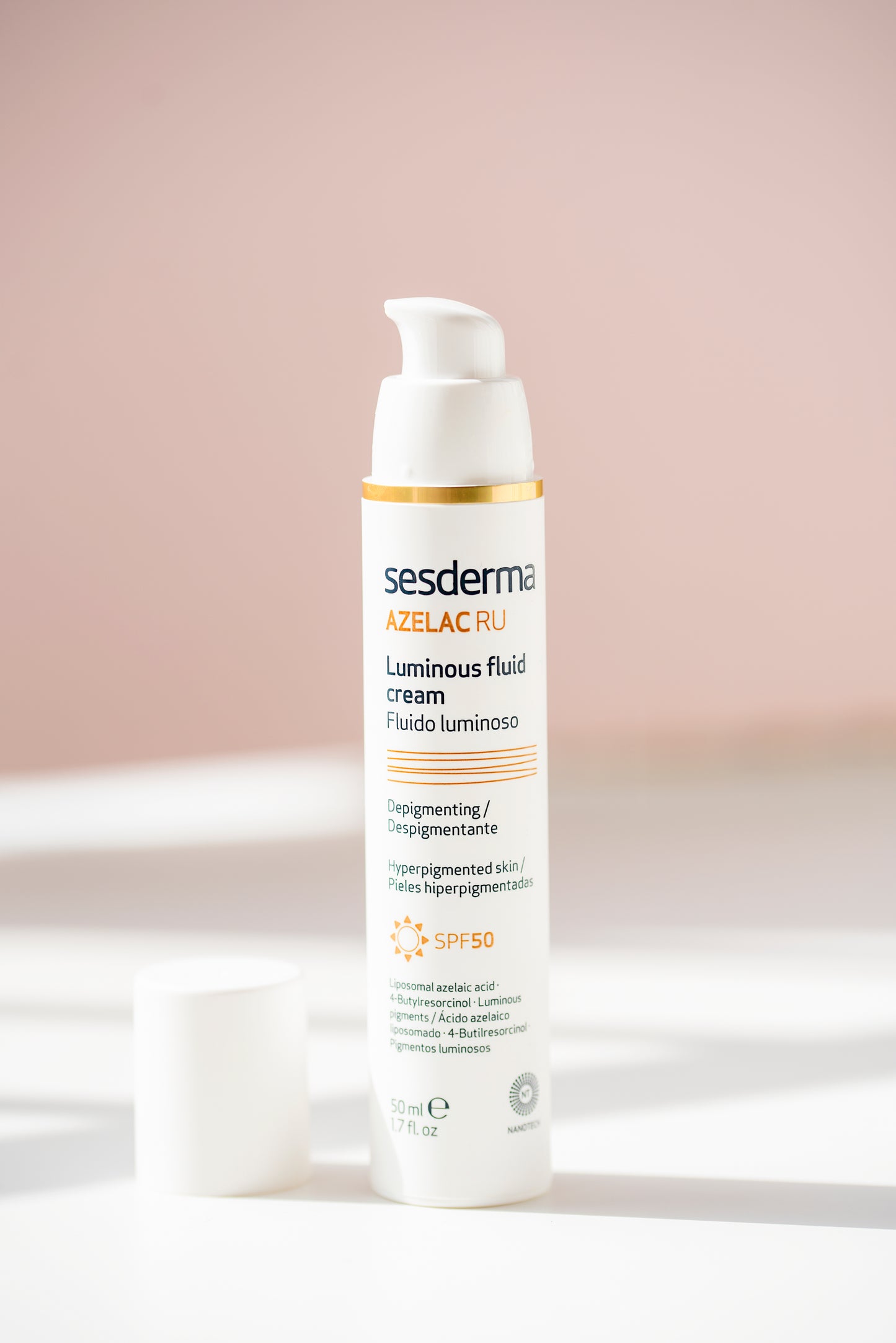 Azelac RU luminous fluid cream SPF50, 50 ml, fluīds ar izgaismojošiem elementiem un SPF50 aizsardzību