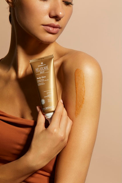 HELIOCARE 360 GLOW SPF50, 100 ml Ar bronzīgu toni, mirdzumu, ķermenim